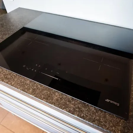 アパート Montfleuri